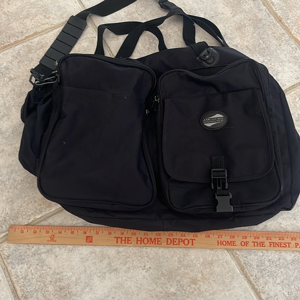 American Tourister Black Carry On Bag with Adjustable Straps, Multiple Pockets